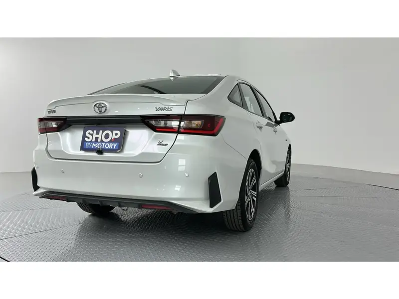 Toyota Yaris Y PLUS 1.3L 2024 15
