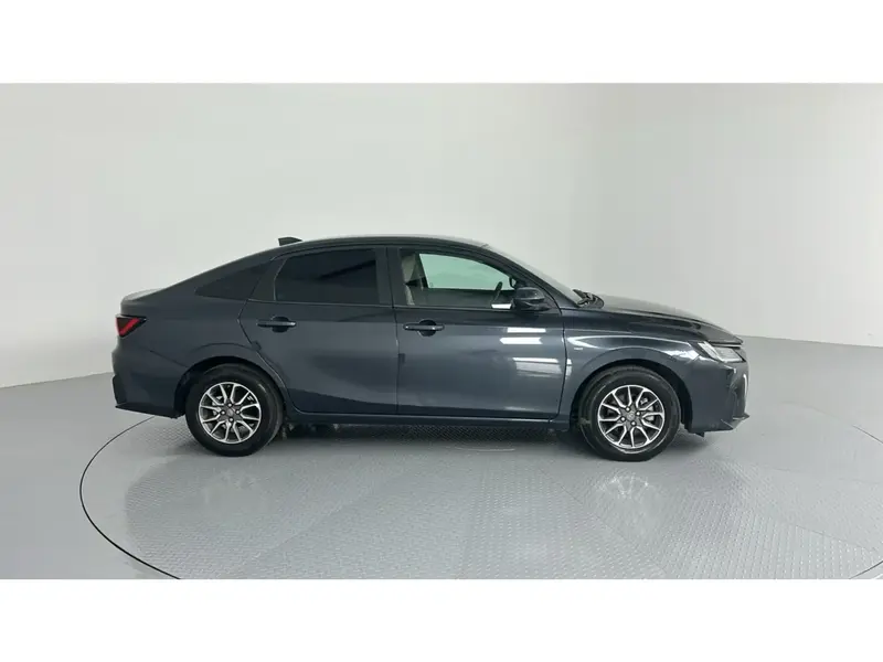 Toyota Yaris Y 2024 7