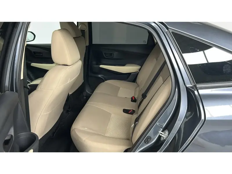 Toyota Yaris Y 2024 21