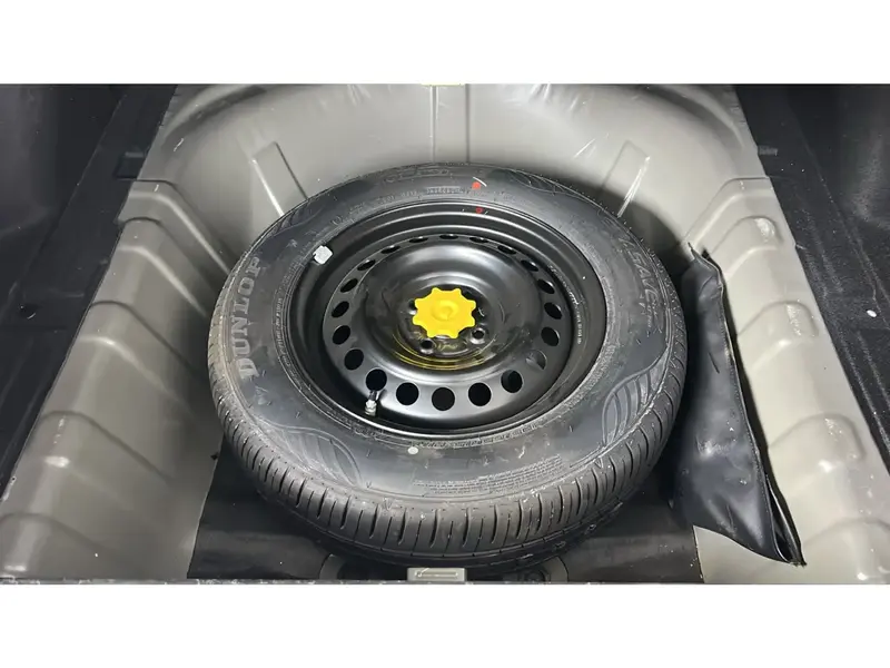 Toyota Yaris Y 2024 30