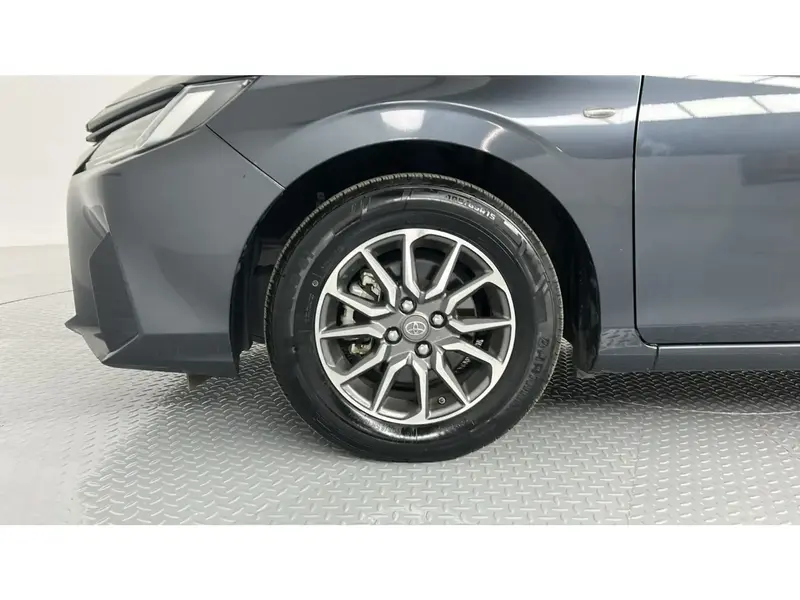 Toyota Yaris Y 2024 33