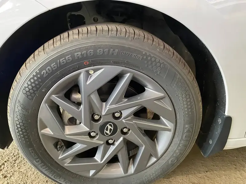 Hyundai Elantra 2026 5
