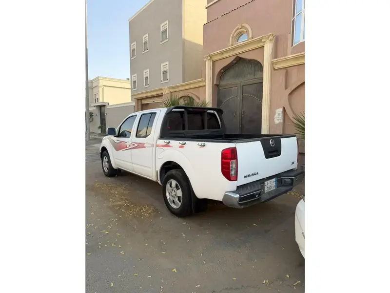 نيسان نافارا 2014 4