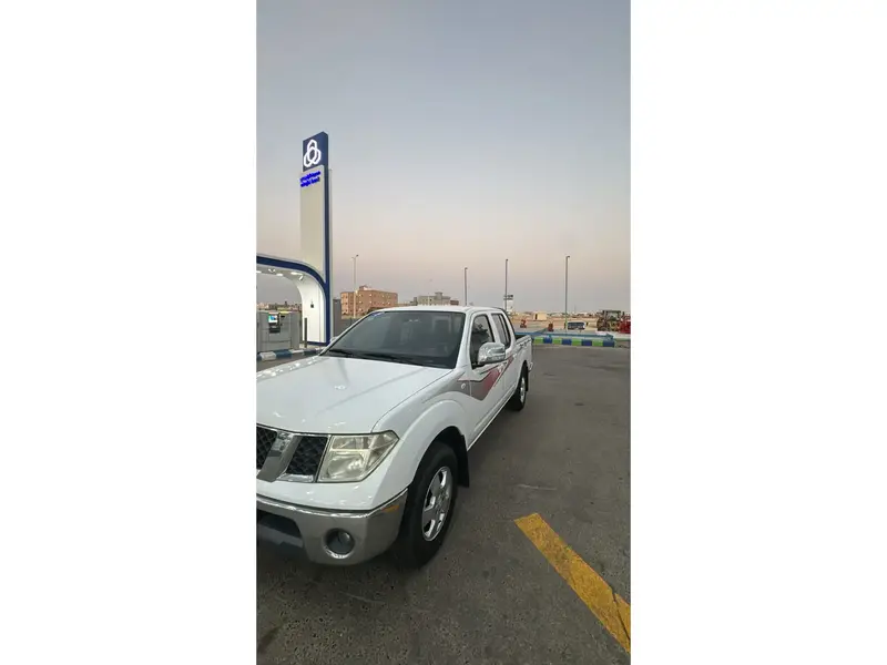 نيسان نافارا 2014 7