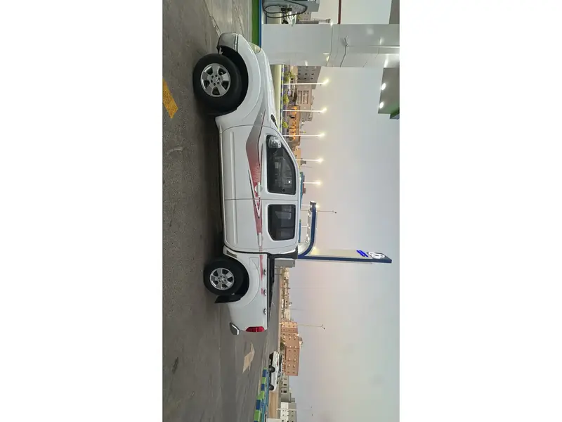 نيسان نافارا 2014 6