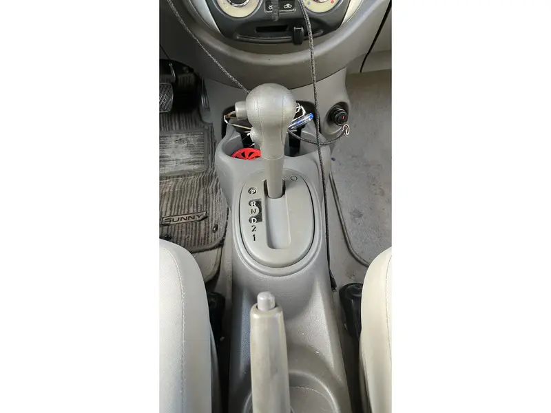 Nissan Sunny 2016 5