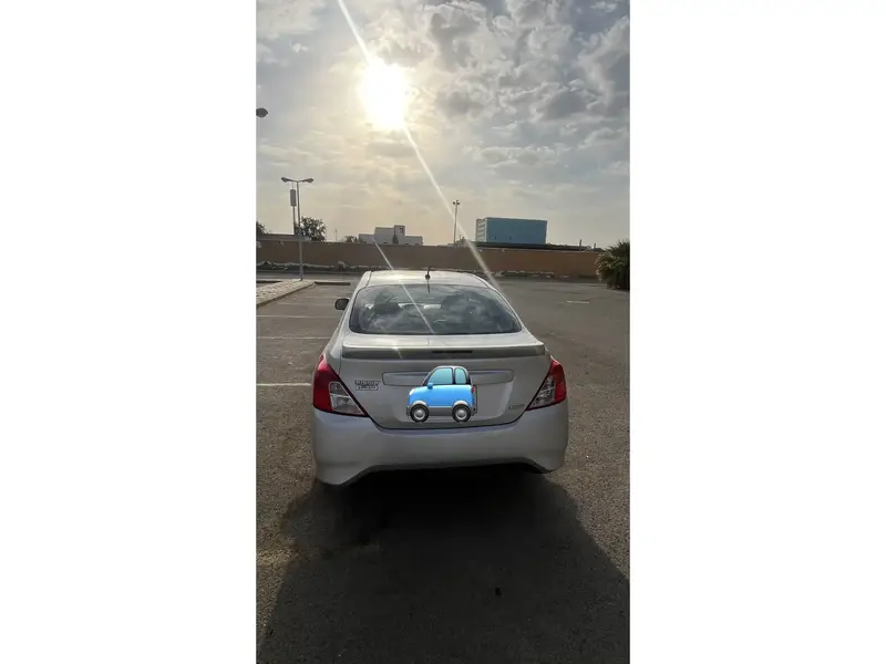 Nissan Sunny 2016 17