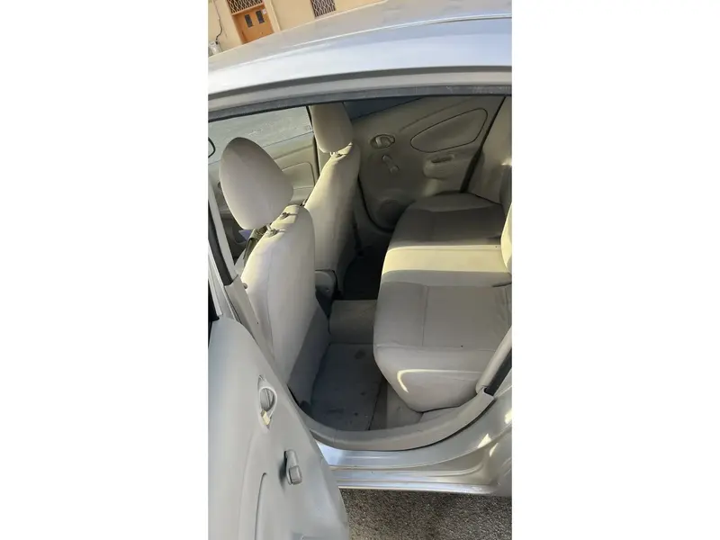 Nissan Sunny 2016 21