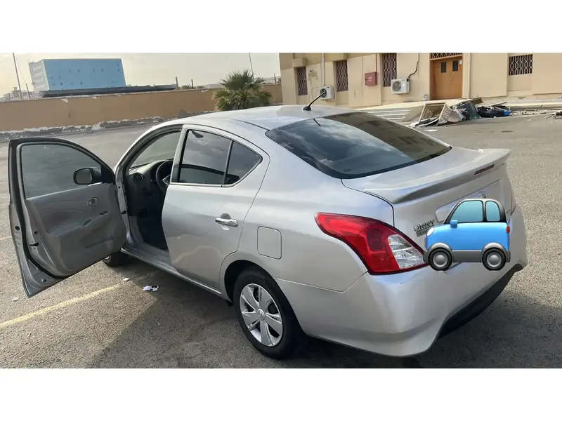 Nissan Sunny 2016 27