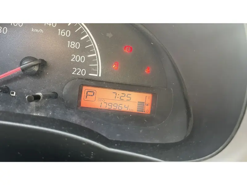 Nissan Sunny 2016 23