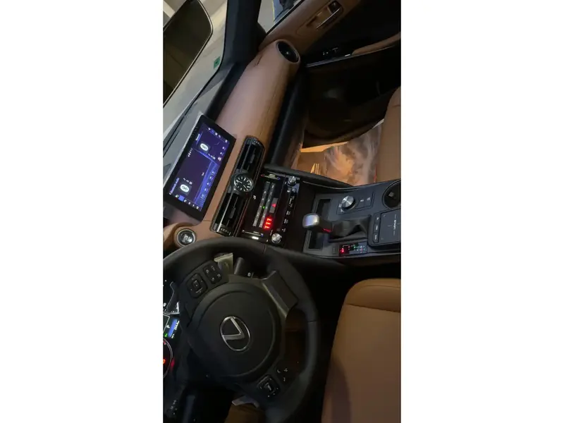 Lexus IS 2025 6