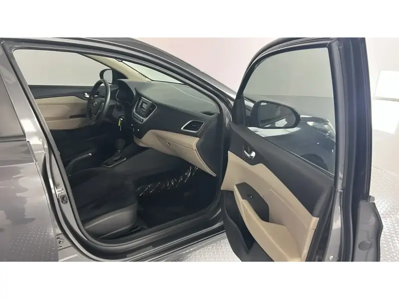 Hyundai Accent FLT 2023 14