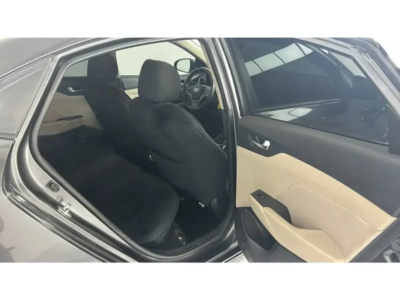 Hyundai Accent FLT 2023 16