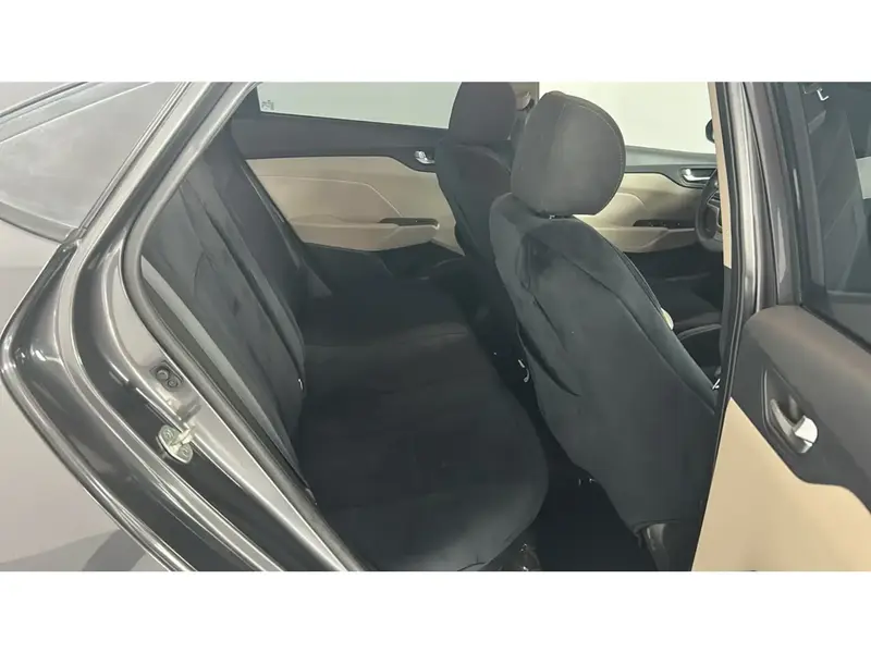 Hyundai Accent FLT 2023 19
