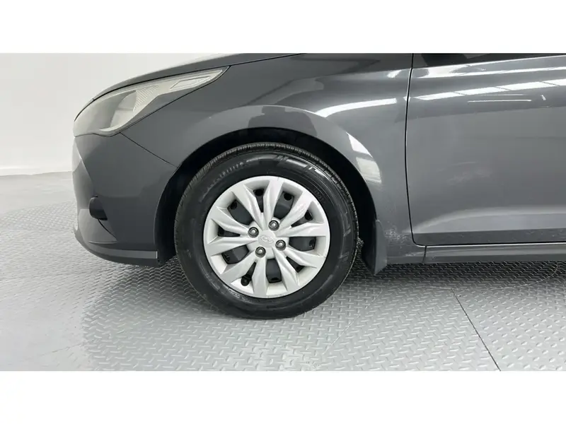 Hyundai Accent FLT 2023 32