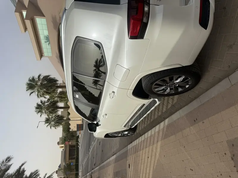Toyota LC70 2024 3