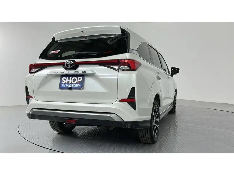 Toyota VELOZ GLX 2024 15