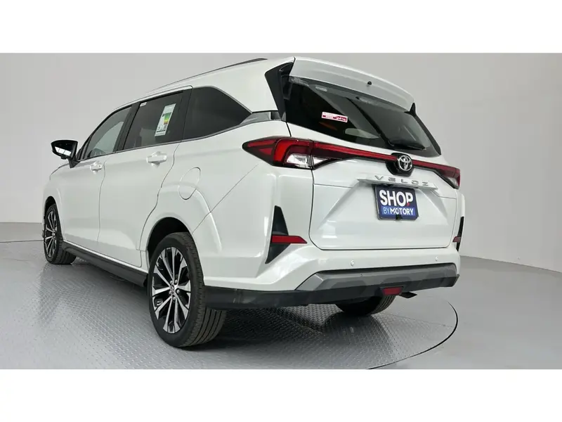 Toyota VELOZ GLX 2024 18