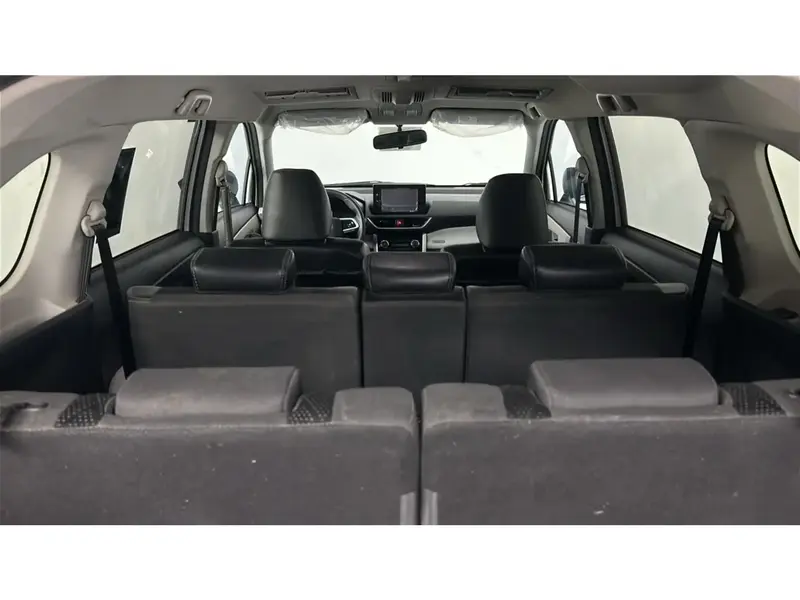 Toyota VELOZ GLX 2024 35