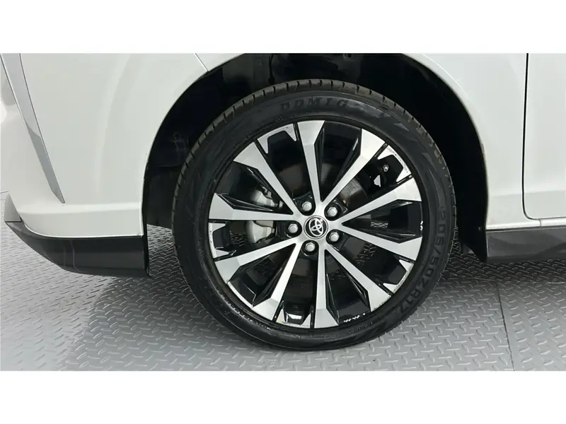 Toyota VELOZ GLX 2024 31