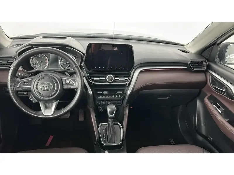 Toyota Urban Cruiser GLX 2025 17