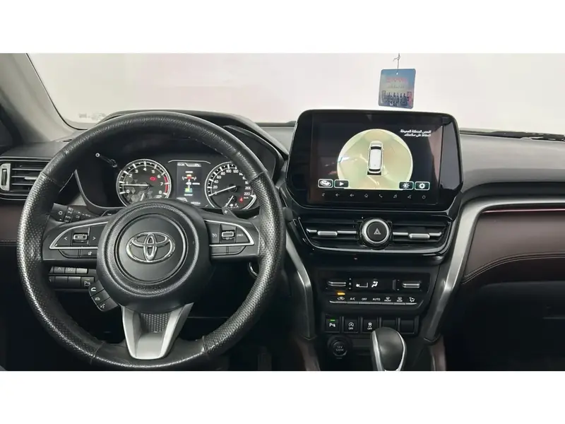 Toyota Urban Cruiser GLX 2025 24