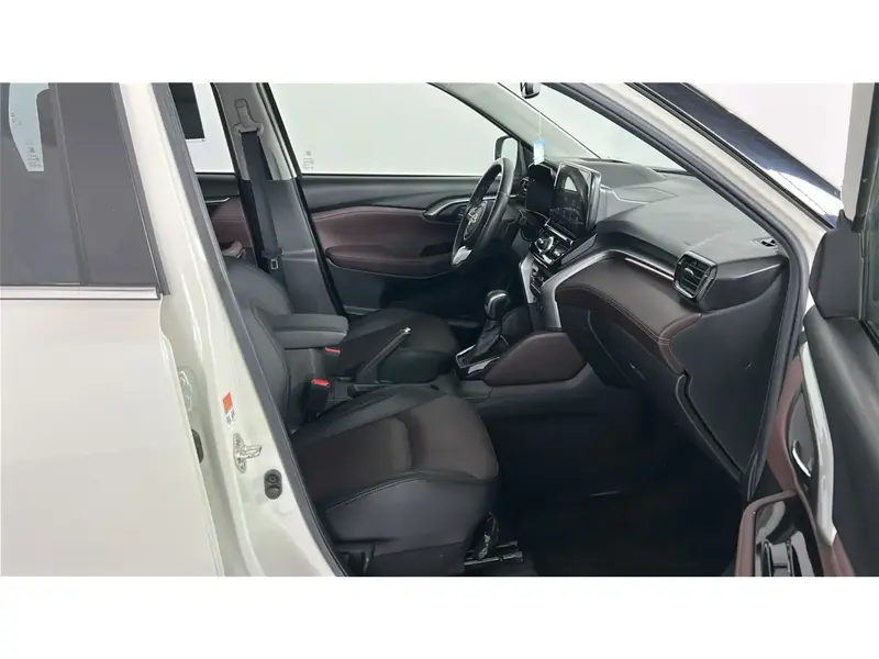 Toyota Urban Cruiser GLX 2025 31