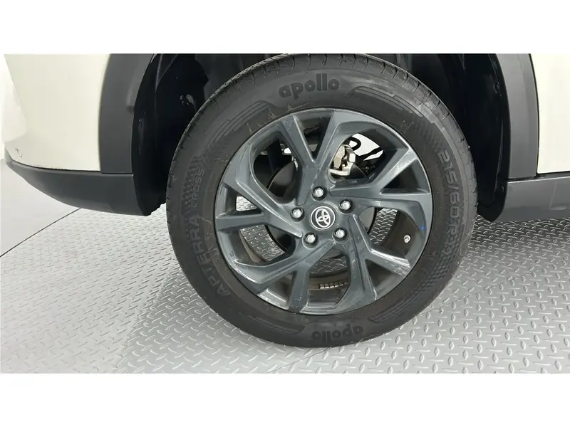 Toyota Urban Cruiser GLX 2025 34