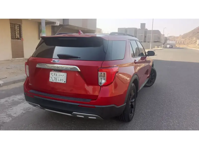 Ford Explorer 2020 4
