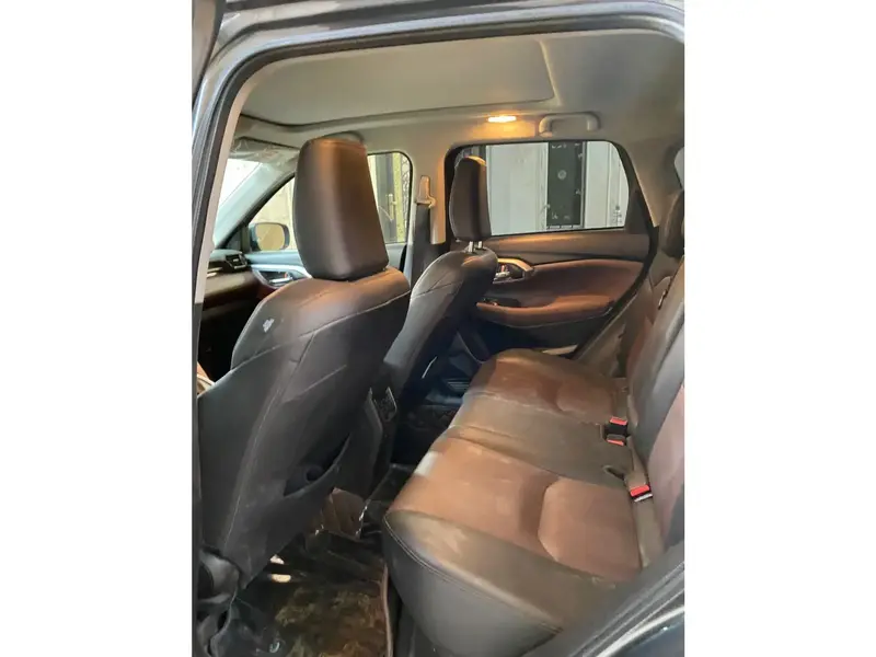 Toyota Urban Cruiser 2024 6