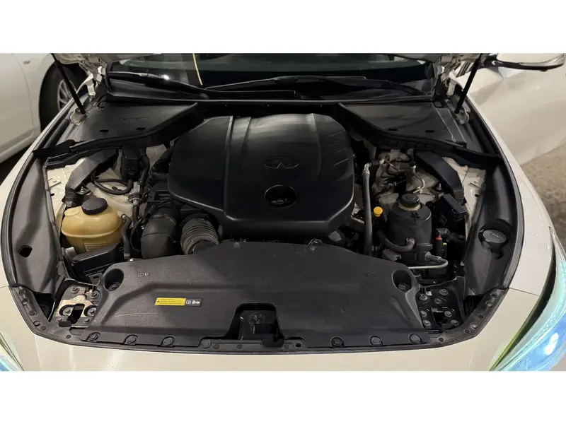 Infiniti Q50 2016 10