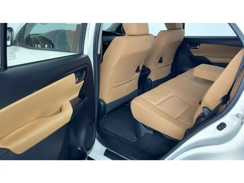 Toyota Fortuner GX2 2022 22
