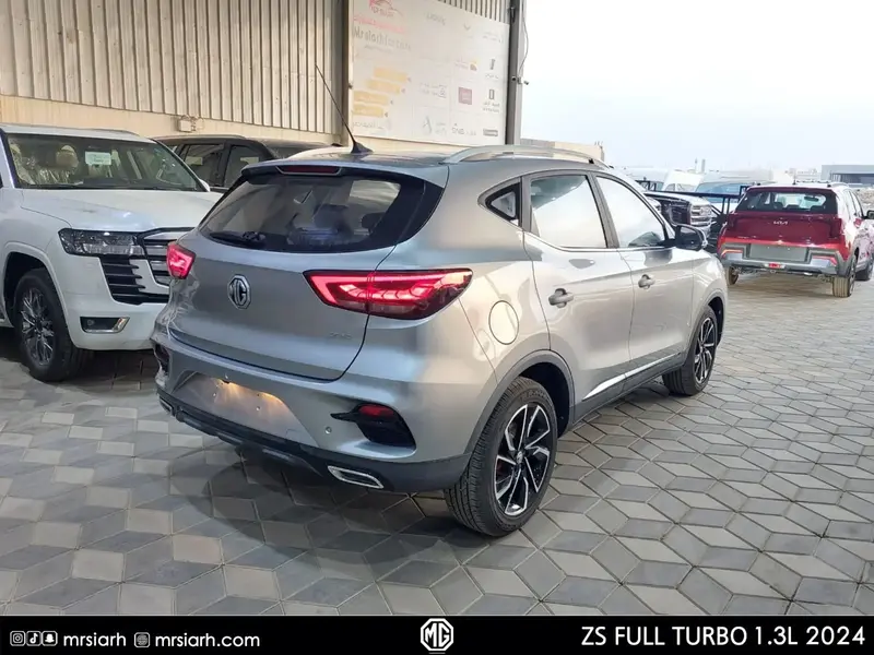 MG ZS 2024 6