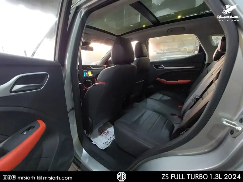 MG ZS 2024 16