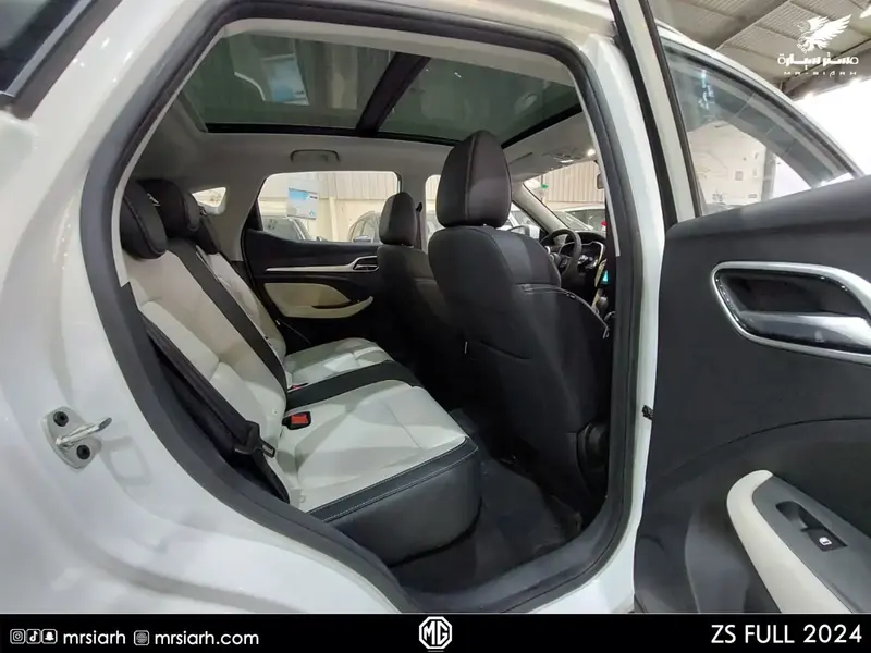 MG ZS 2024 16