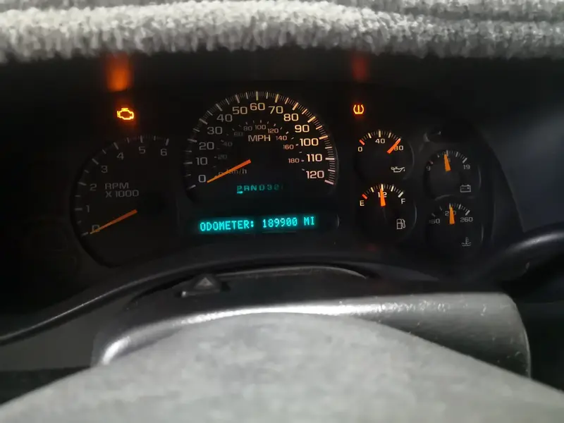 GMC Yukon 2005 14