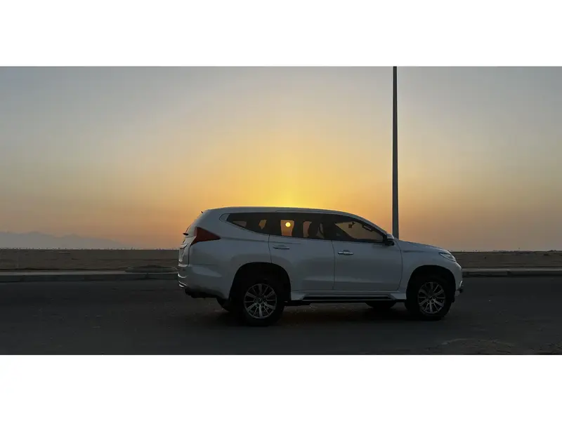 Mitsubishi MONTEROSPORT 2018 3