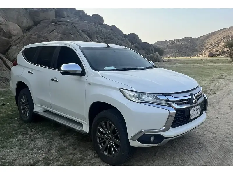 Mitsubishi MONTEROSPORT 2018 7