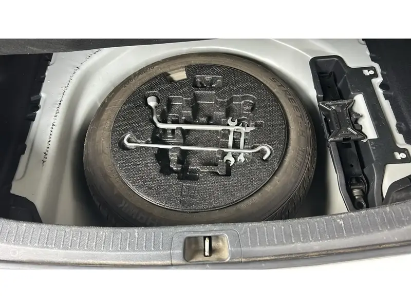Toyota Corolla XLI 2023 28