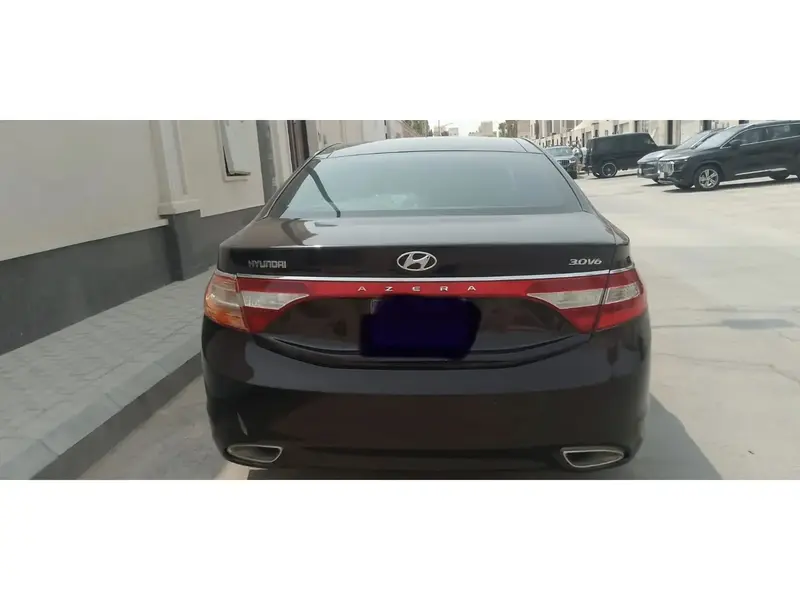 Hyundai Azera 2012 3