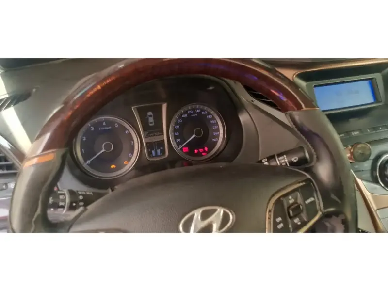 Hyundai Azera 2012 6