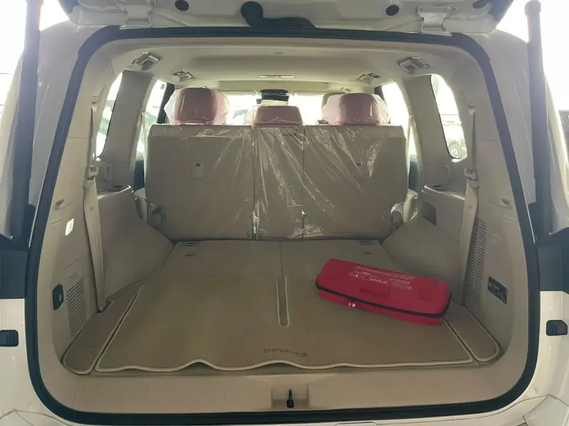 Toyota LC70 2026 9