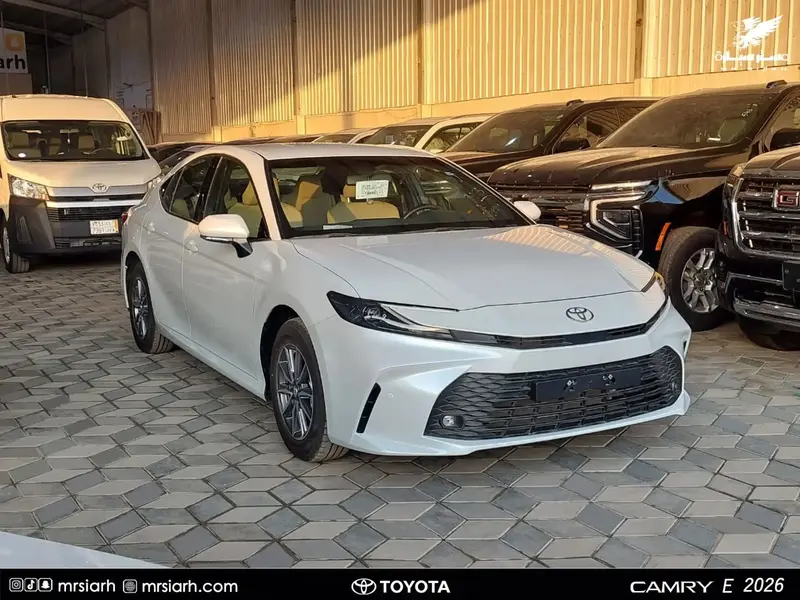 Toyota Camry 2026 3