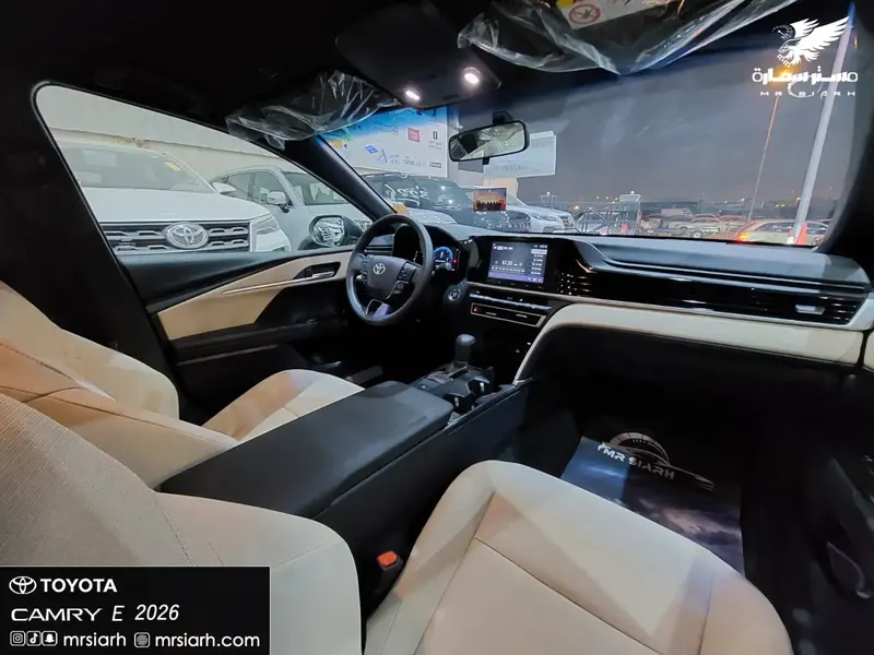 Toyota Camry 2026 11