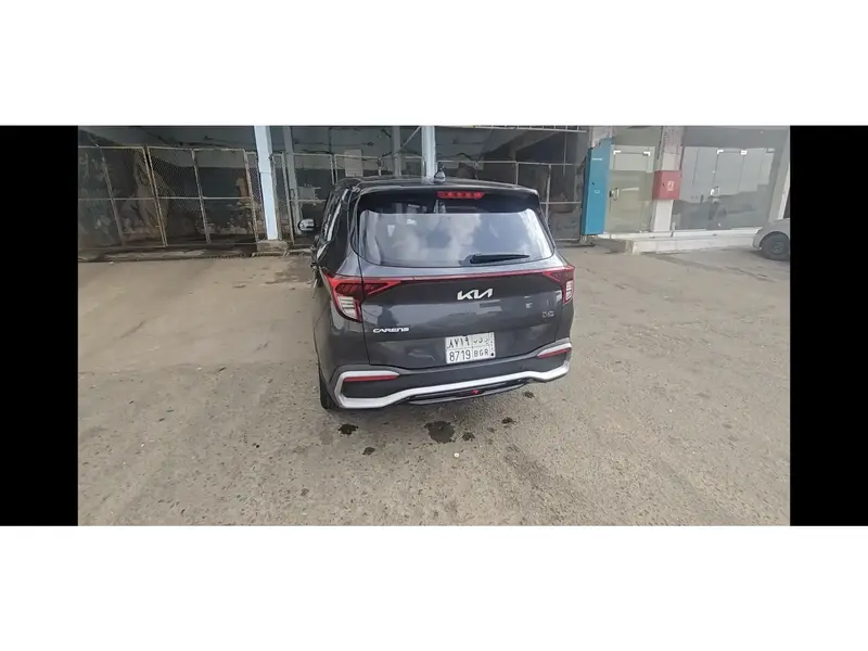 KIA Carens 2023 12