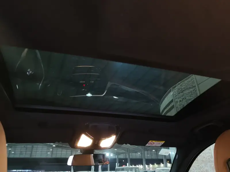 بي إم دبليو الفئة الخامسة 2023 520i 18