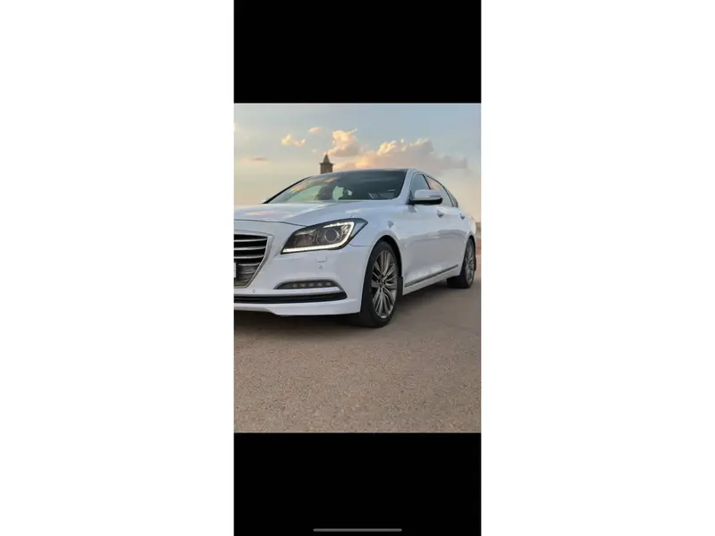 Hyundai Genesis 2017 3