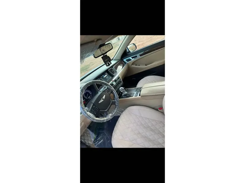 Hyundai Genesis 2017 2