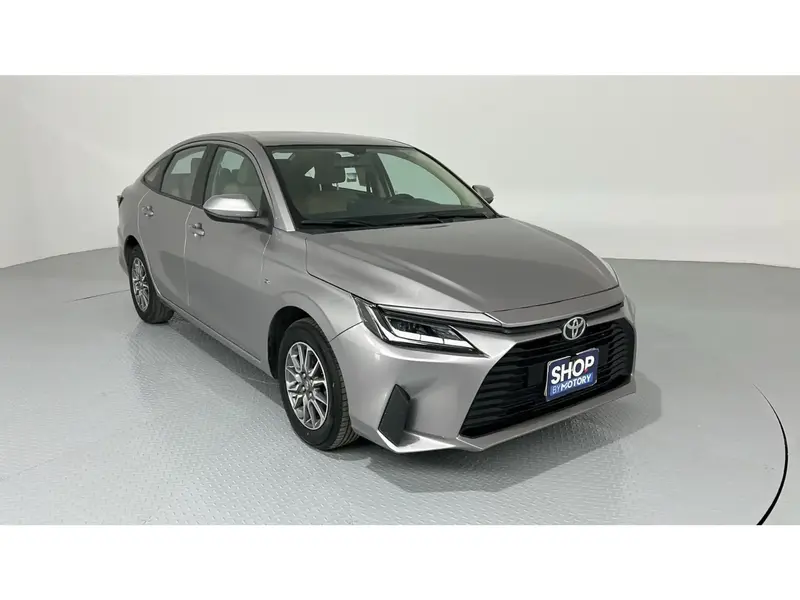 Toyota Yaris Y 2024 7