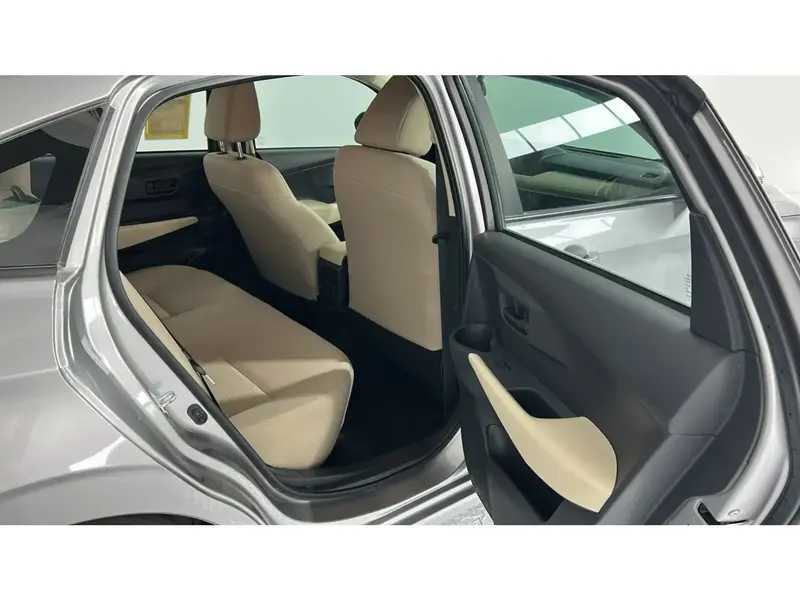 Toyota Yaris Y 2024 9